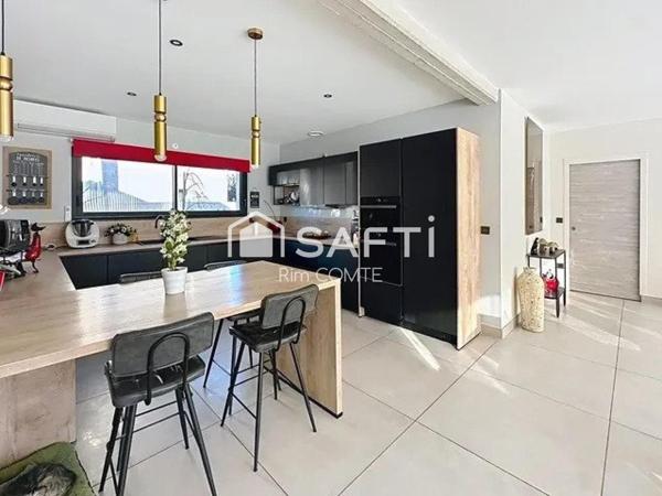 Coup de cœur pour cette grande maison lumineuse et agencée avec goût!!