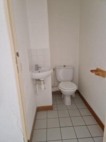 CHALEUREUX APPARTEMENT DANS UNE RESIDENCE CALME, SKIS AUX PIEDS AVEC VUE SUR LES MONTAGNES