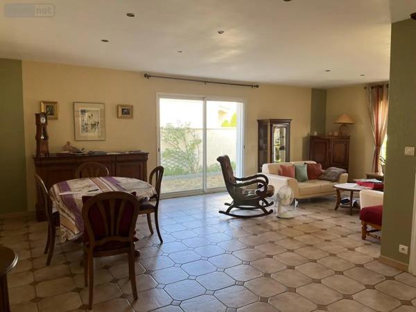 Achat - Maison Luçon 85400 6 pièces 150 m 2 846 m 2