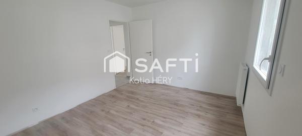 APPARTEMENT AVEC JARDINET PRIVATIF