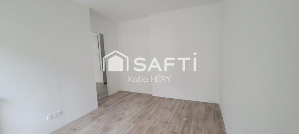 APPARTEMENT AVEC JARDINET PRIVATIF