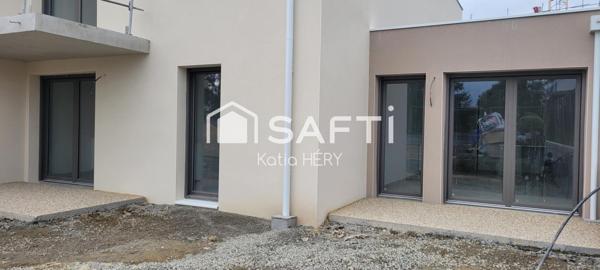 APPARTEMENT AVEC JARDINET PRIVATIF