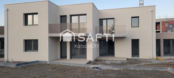 APPARTEMENT AVEC JARDINET PRIVATIF