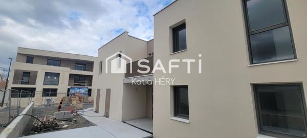 APPARTEMENT AVEC JARDINET PRIVATIF