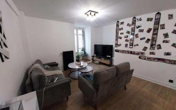 Appartement à louer    3 pièces • 85,57 m2 Saint-Yrieix-la-Perche