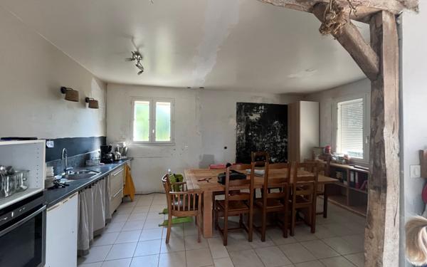 Maison à vendre    7 pièces • 137 m2 Vayres