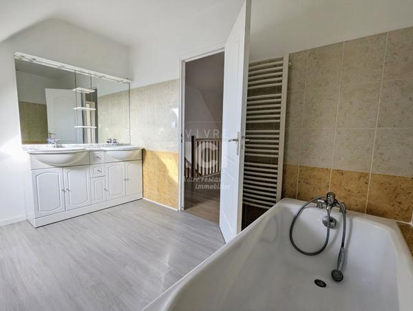 MAISON A LOUER -THOUARE SUR LOIRE - 123M² / 4 CHAMBRES / GARAGE / JARDIN