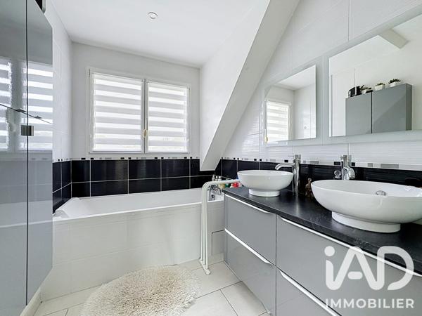 Maison à vendre 5 pièces 108 m² Le Bono