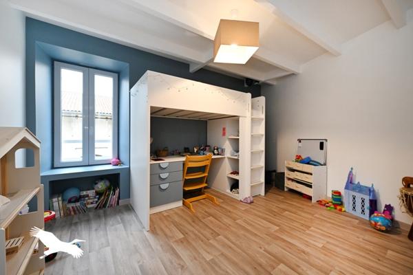 Maison à vendre |  Bourg-Charente |  7 pièces | 158 m²