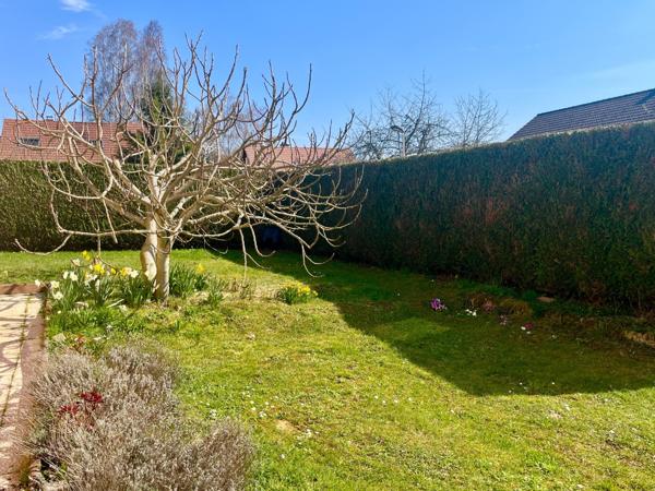 Maison
                                                                                                                                                                                                                                                                                                                        6 pièce(s)                                                                                                                                                                                                          4 chambre(s)                                                                                                                                                                                                          144  m²