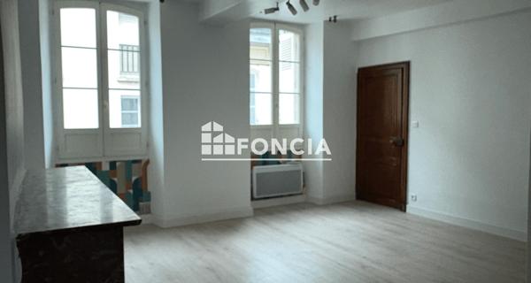 Location Appartement 4 pièces 72.9 m² - Oloron-sainte-marie 64400