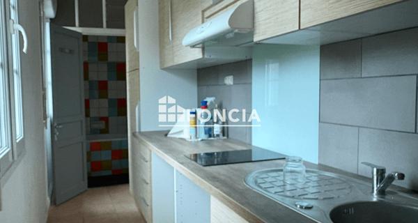 Location Appartement 4 pièces 72.9 m² - Oloron-sainte-marie 64400