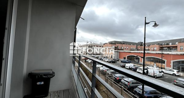 À vendre Studio 28 m² - Corbeil-essonnes 91100