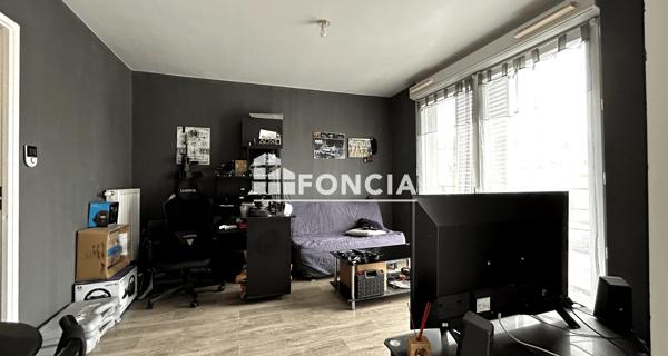 À vendre Studio 28 m² - Corbeil-essonnes 91100