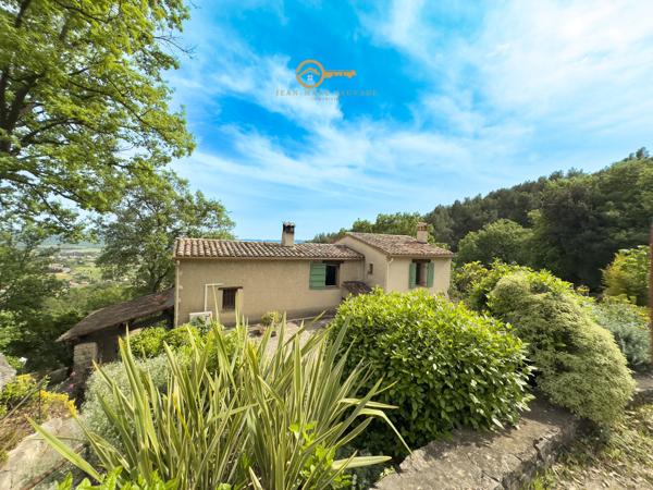 Fayence (83440) Propriété de charme avec vue – 2,3 hectares de terrain – Appartement indépendant – Fayence