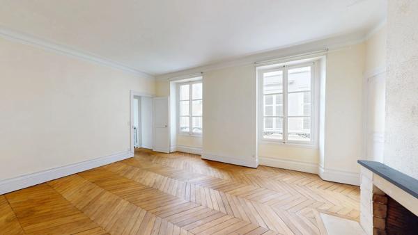 Orléans Hyper Centre - 5 Pièces 134m²