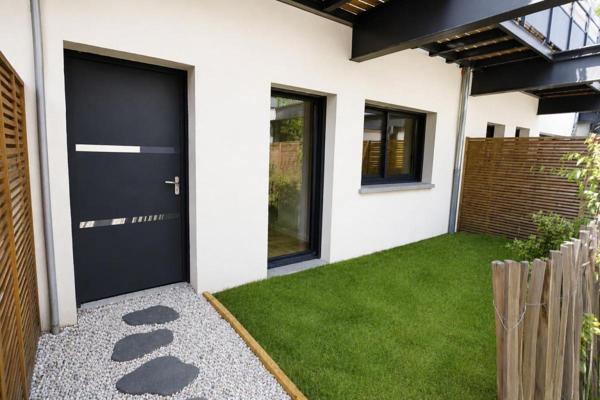 BORDEAUX TONDU APPARTEMENT RENOVÉ CALME AVEC JARDINS PRIVATIFS