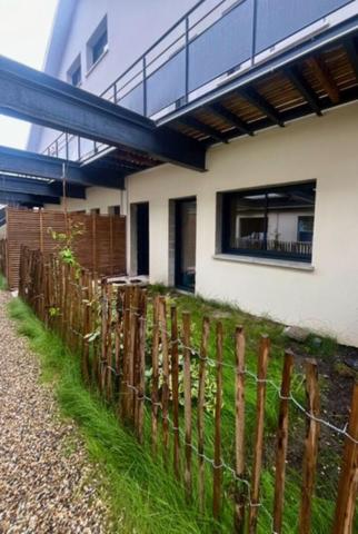 BORDEAUX TONDU APPARTEMENT RENOVÉ CALME AVEC JARDINS PRIVATIFS