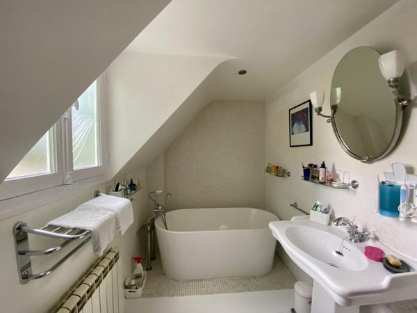 Acheter Maison 9 pièces - 230 m²