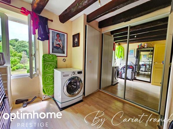 ANCIEN MOULIN DE 160 M², L’ENSEMBLE SUR SON PARC 3755 M² DE TERRAIN CLOS :