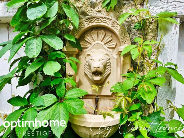 ANCIEN MOULIN DE 160 M², L’ENSEMBLE SUR SON PARC 3755 M² DE TERRAIN CLOS :