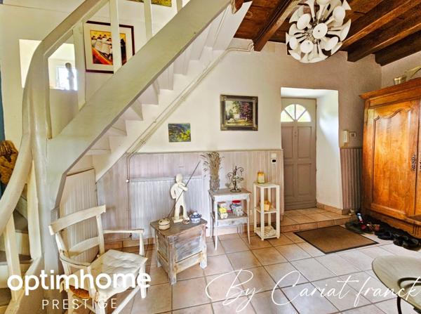 ANCIEN MOULIN DE 160 M², L’ENSEMBLE SUR SON PARC 3755 M² DE TERRAIN CLOS :