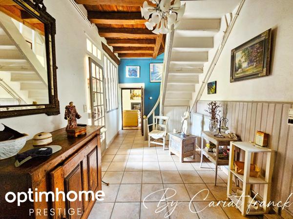 ANCIEN MOULIN DE 160 M², L’ENSEMBLE SUR SON PARC 3755 M² DE TERRAIN CLOS :