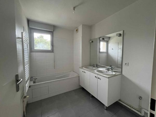 Appartement 3 pièce(s) 2 chambre(s) 65.24 m²