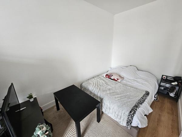 Appartement
         1 pièce
        - 26 m² 112 000 € *