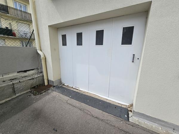 Appartement
         1 pièce
        - 26 m² 112 000 € *