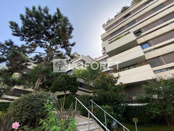 Location appartement Suresnes - 1 pièce(s) - 20 m² - 880 €/mois