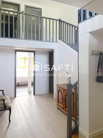 Charment F5 de 141m² avec 3 places de parking