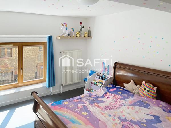 Charment F5 de 141m² avec 3 places de parking