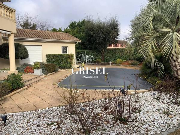 VENTE VILLA 8 PIÈCES  PISCINE MÉRIGNAC CAPEYRON
