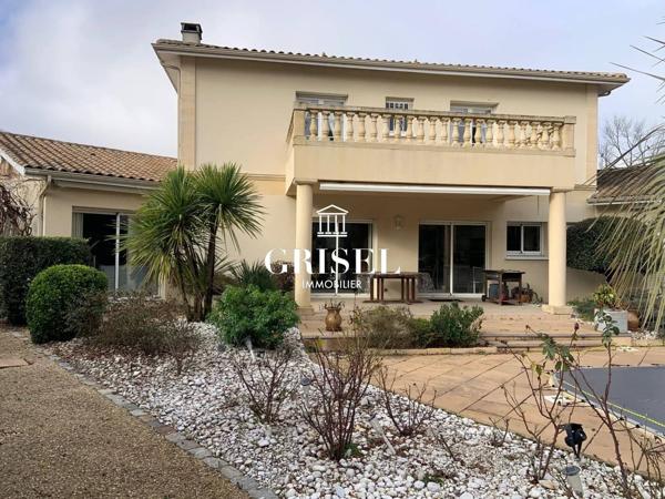 VENTE VILLA 8 PIÈCES  PISCINE MÉRIGNAC CAPEYRON