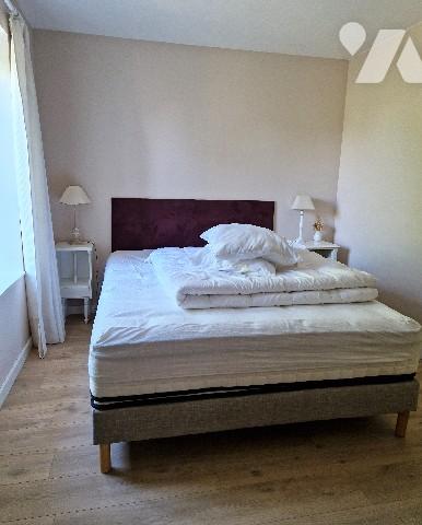 STJEAN LE THOMAS Propriété de caractère comprenant maison d'habitation et gîte indépendant 8 p