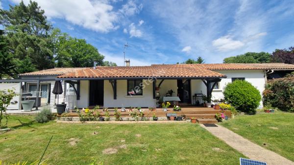 Plain-pied d exception avec piscine, jacuzzi et 6 chambres ? Bergerac nord !