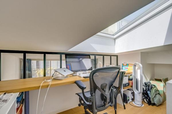 EXCEPTIONNEL APPARTEMENT FAMILIAL CONTEMPORAIN AVEC JARDIN — PARIS 11