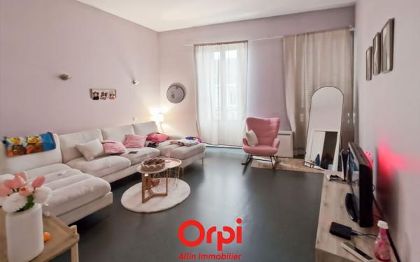 Appartement à vendre    3 pièces • 80,79 m2 Montluçon