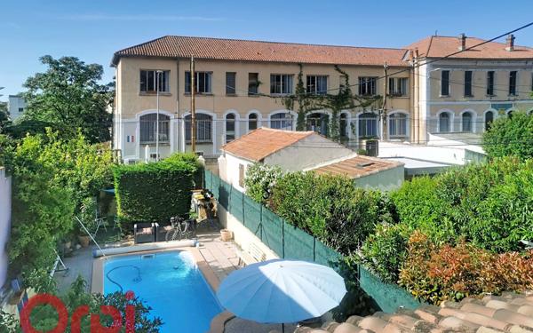 Maison à vendre    4 pièces •  Toulon