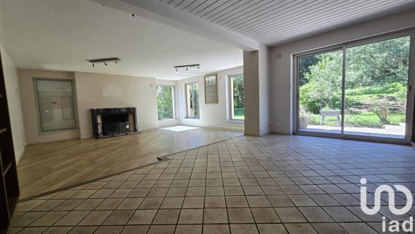 Maison d’architecte 8 pièces de 252 m² à Dinan (22100)