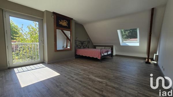 Maison d’architecte 8 pièces de 252 m² à Dinan (22100)