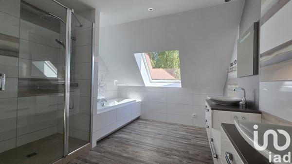 Maison d’architecte 8 pièces de 252 m² à Dinan (22100)