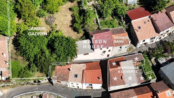 MAISON DE HAMEAU 4F A RENOVER, 3-CH, JARDIN, TERRASSE, GRANGE ATTENANTE