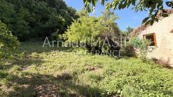 MAISON DE HAMEAU 4F A RENOVER, 3-CH, JARDIN, TERRASSE, GRANGE ATTENANTE
