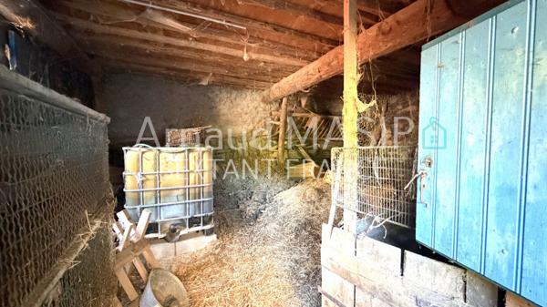 MAISON DE HAMEAU 4F A RENOVER, 3-CH, JARDIN, TERRASSE, GRANGE ATTENANTE