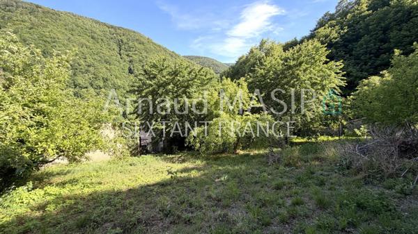 MAISON DE HAMEAU 4F A RENOVER, 3-CH, JARDIN, TERRASSE, GRANGE ATTENANTE
