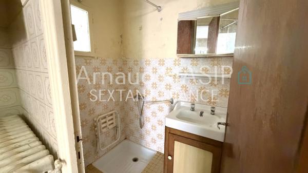MAISON DE HAMEAU 4F A RENOVER, 3-CH, JARDIN, TERRASSE, GRANGE ATTENANTE