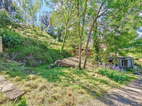 Grange avec terrasse de toit et vue panoramique sur les hauteurs de Lamalou-les-Bains – À aménager selon vos envies