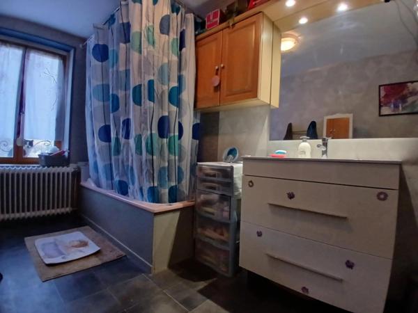 Maison de ville 5 pièces THIERS (63) 184m²